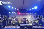 Potret-kemeriahan-pentas-musik-Guyon-Waton-saat-puncak-peringat.jpg