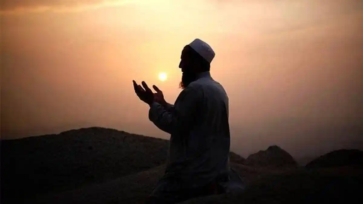 Lirik Bacaan Sholawat Nariyah, Keistimewaan: Memperlancar Urusan dan Menyelamatkan dari Musibah