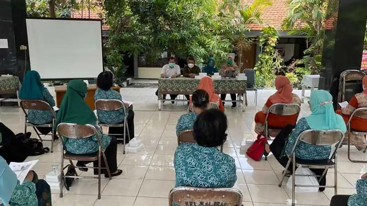 Seluruh RW Dapat Bantuan Komputer Plus, Komisi A DPRD Surabaya: Tingkatkan Kinerja dan Layanan Warga