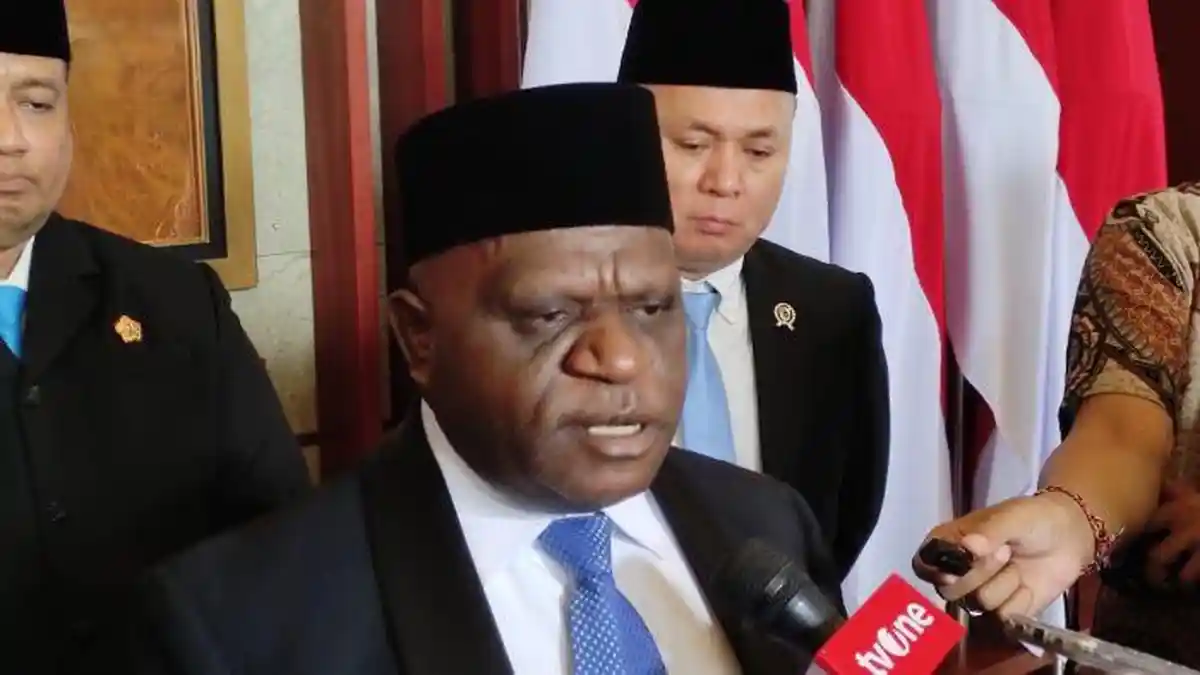 Menteri HAM Natalius Pigai Nilai Akademisi Feri Amsari dan Ubedilah Badrun Tak Perlu Dipolisikan