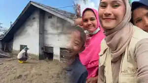 Selebriti-Zaskia-Adya-Mecca-ke-pidie-jaya.jpg