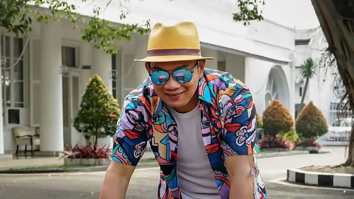 Kumpulan Pantun Ridwan Kamil, Pantun untuk Si Cinta hingga Pantun Lucu Ala Kang Emil