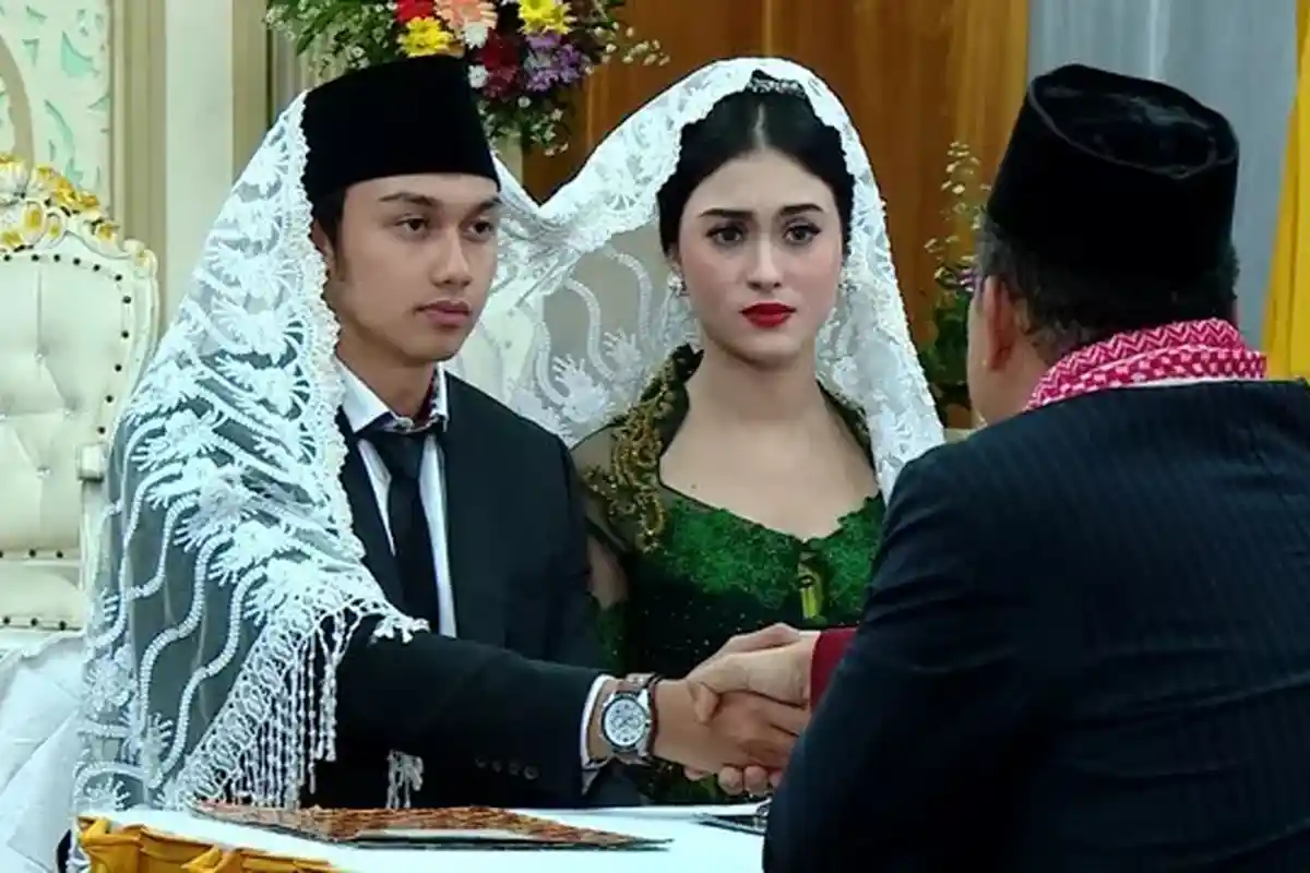 Sinetron Anak Langit - Penggemar Berharap Andra dan Tari Balikan, Mungkinkah?