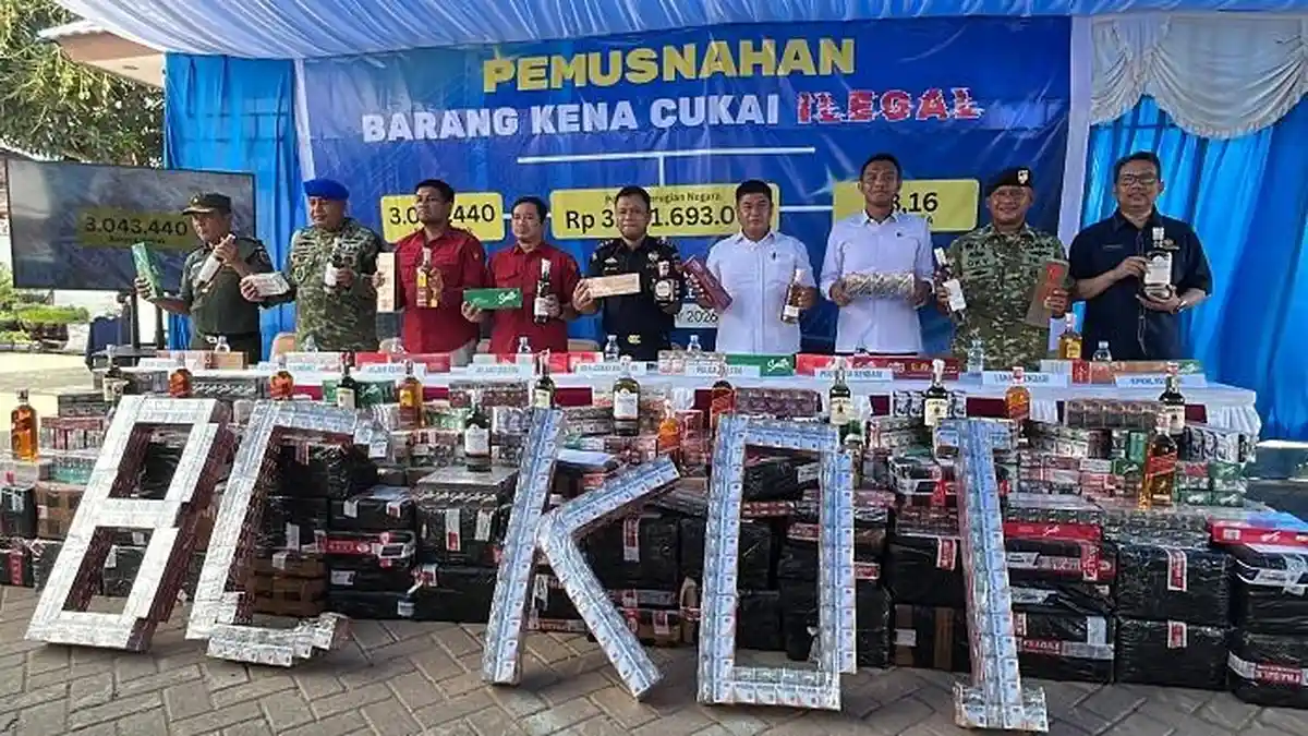 Bea Cukai Kendari Musnahkan 3 Juta Batang Rokok dan 43 Liter Miras ...