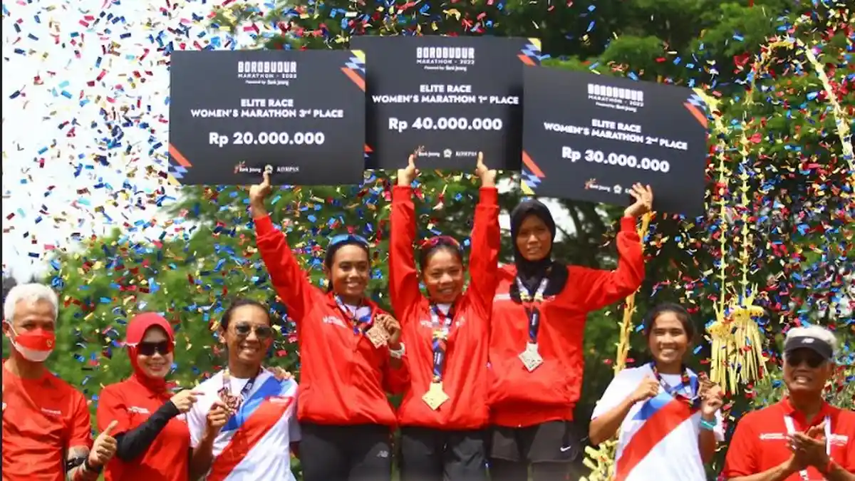 Respon Trianingsih Finish di Urutan Tiga Elite Race Borobudur Marathon 2022