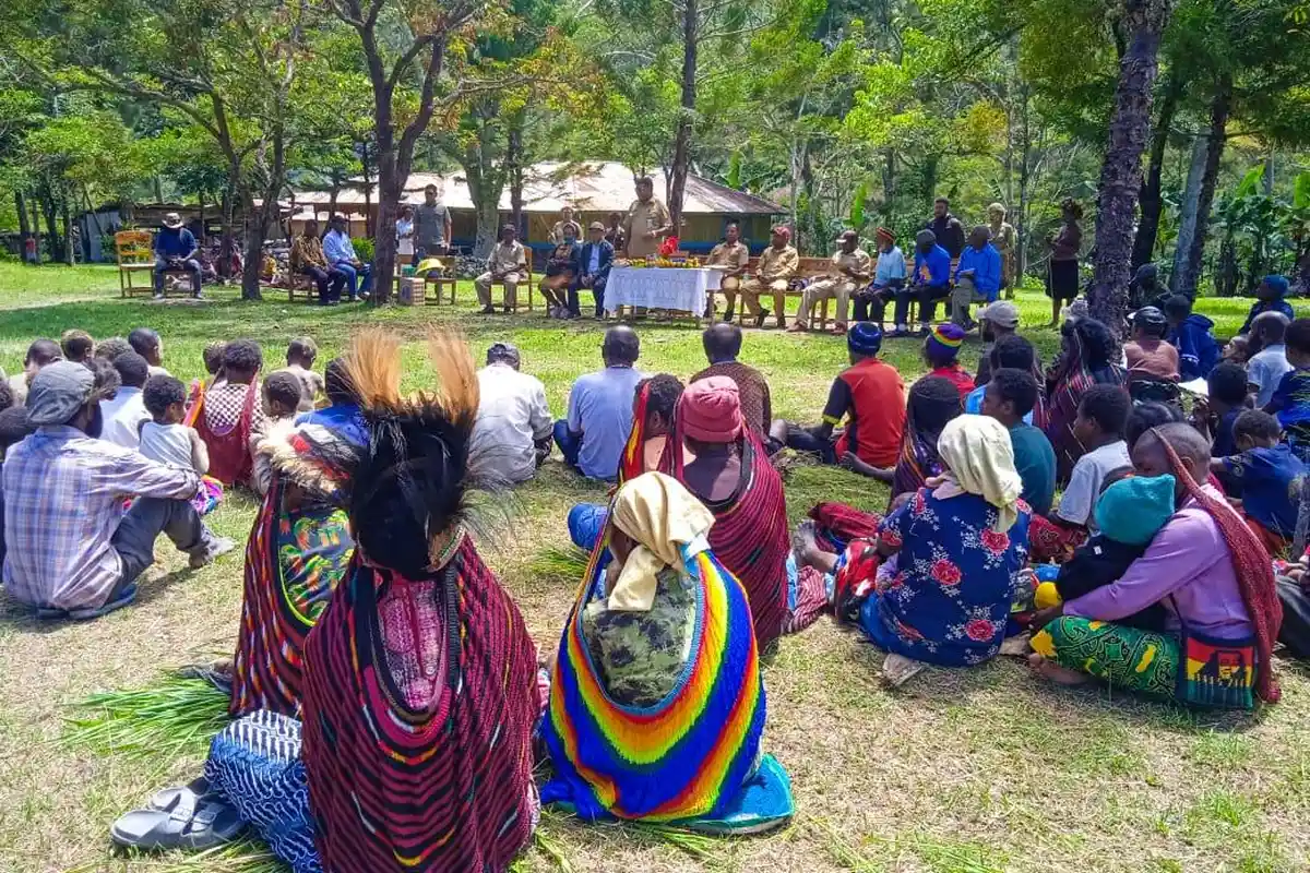 Sekda Jayawijaya Turun ke Kampung Tokni, Dengarkan Persoalan Dana Kampung
