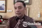 Potret-Wali-Kota-Surabaya-Eri-Cahyadi-saat-dikonfirmasi-di-Surabaya-beberapa-waktu-lalu.jpg