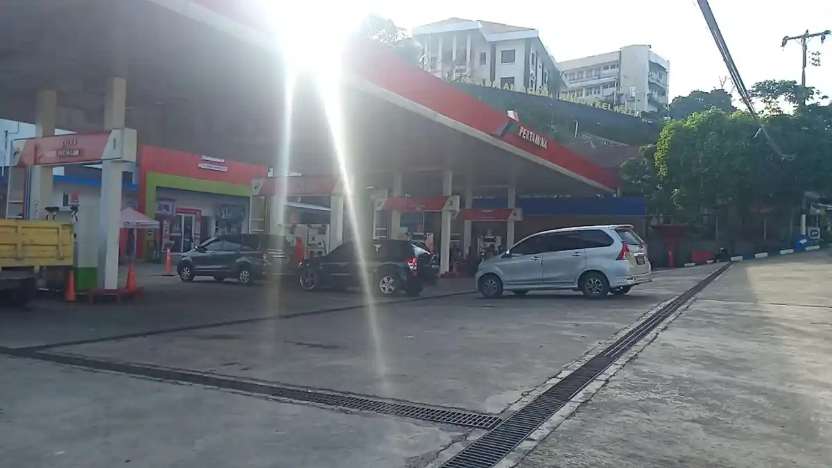 Berbeda, Pengendara Mobil Pilih Tak Pakai Bensin Oktan Rendah Karena Lebih Boros