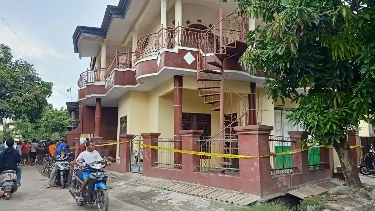 Penampakan Rumah Mewah Kakek 66 Tahun Yang Ditemukan Bersimbah Darah di Kamarnya Comal Pemalang