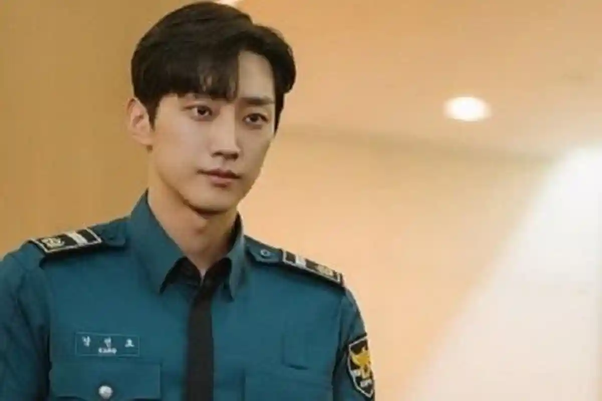 Drama Korea Dibintangi Jinyoung Eks Member B1A4, Love in the Moonlight hingga Police University