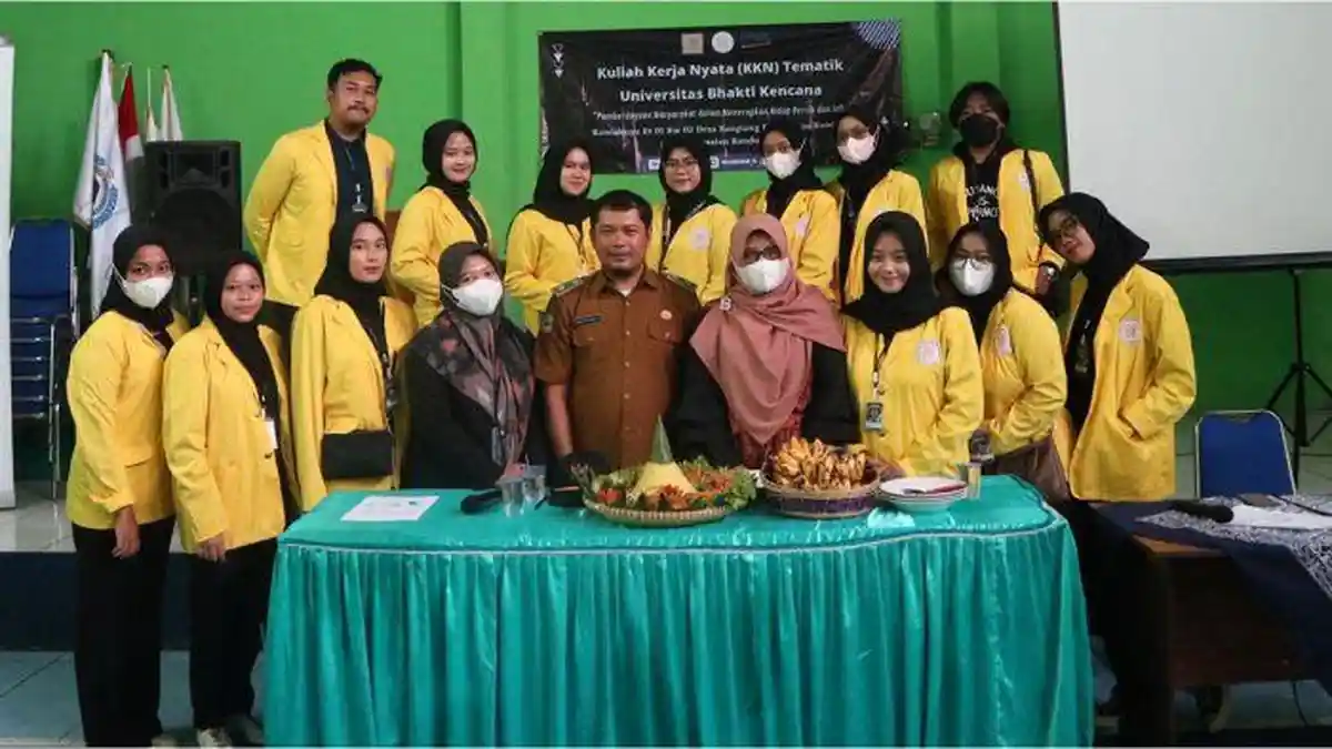 Pemberdayaan Masyarakat Dalam Menerapkan Perilaku Hidup Bersih dan Sehat