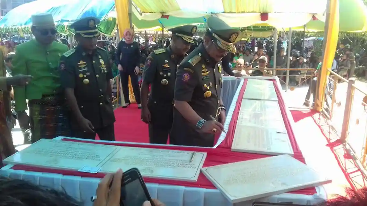 Syahrul Resmikan 13 Proyek di HUT 153 Jeneponto - syahrul-resmikan-13-proyek-di-jeneponto_20160501_210106.jpg