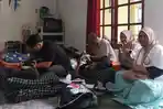 Cerita Pasangan Polisi-Dokter Keliling Door to Door Sunat Anak Yatim dan Keluarga Tak Mampu