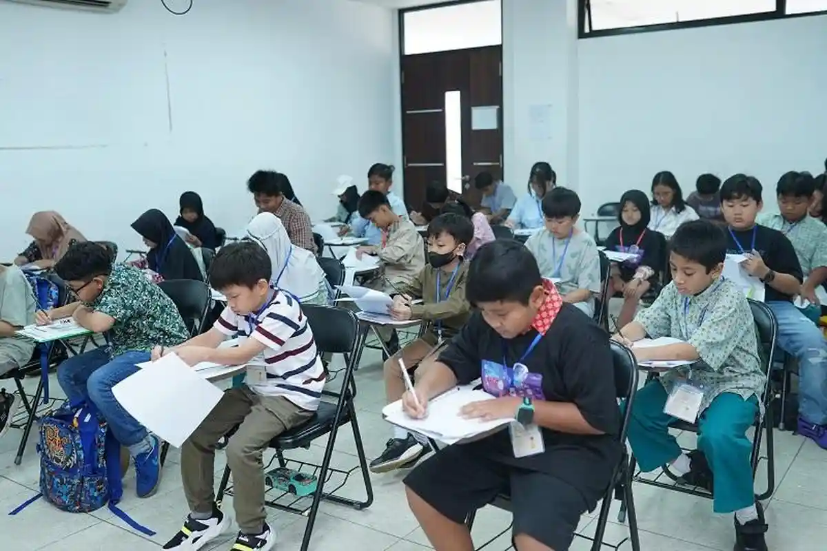 Ratusan Siswa se-Jawa Tengah Ikuti Olimpiade IMSEO di Poltek Harber