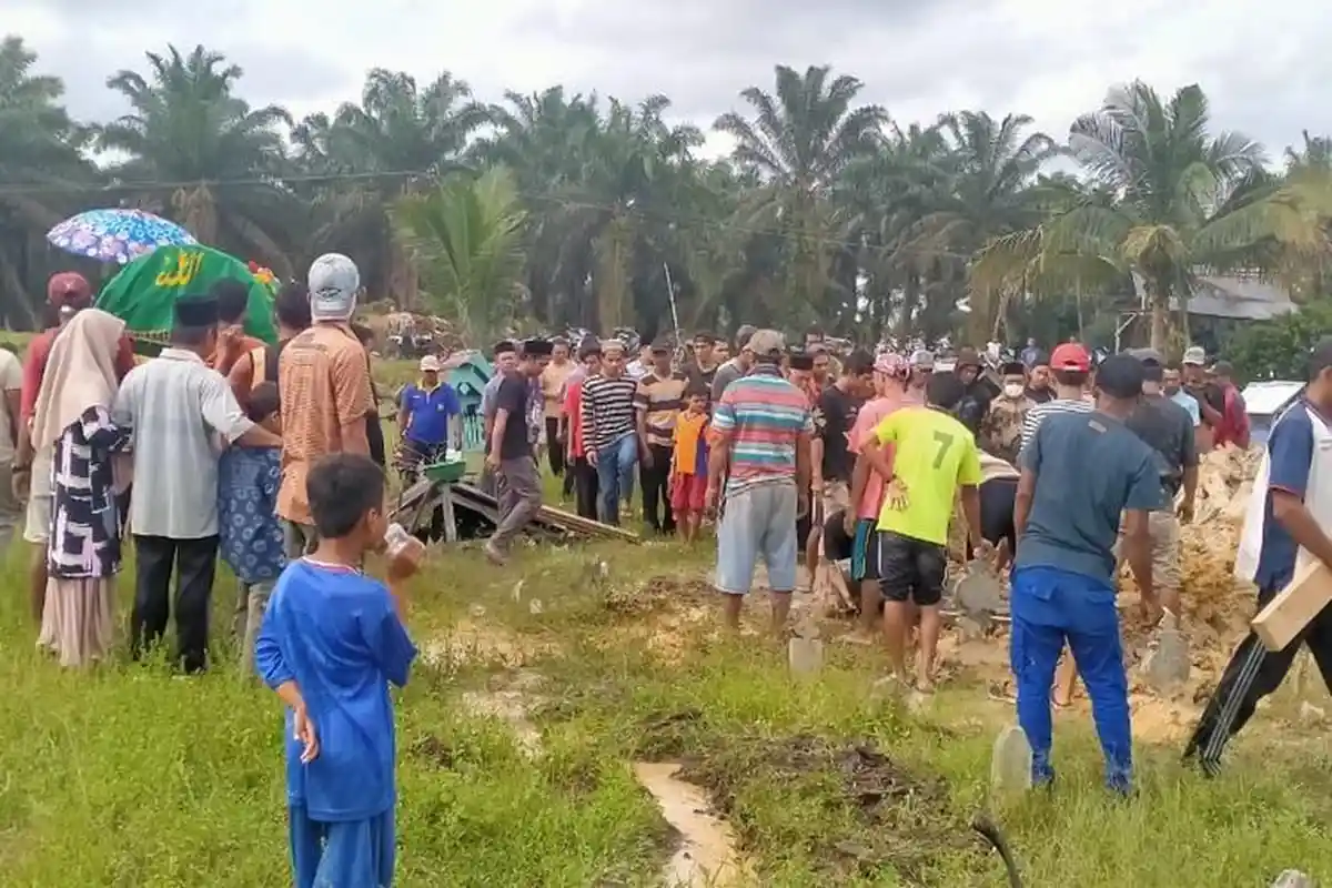 Kesaksian Warga Lihat Detik-detik Penemuan Wanita Tewas di Mulut Buaya: Sempat Rebutan Jenazahnya