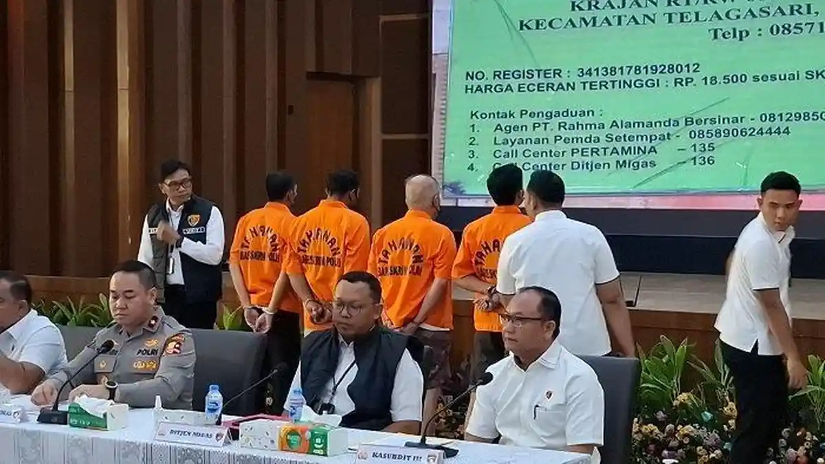 Terbongkar Praktik Pengoplosan Gas LPG! 4.495 Tabung Gas Melon Dipindahkan ke Tabung Nonsubsidi