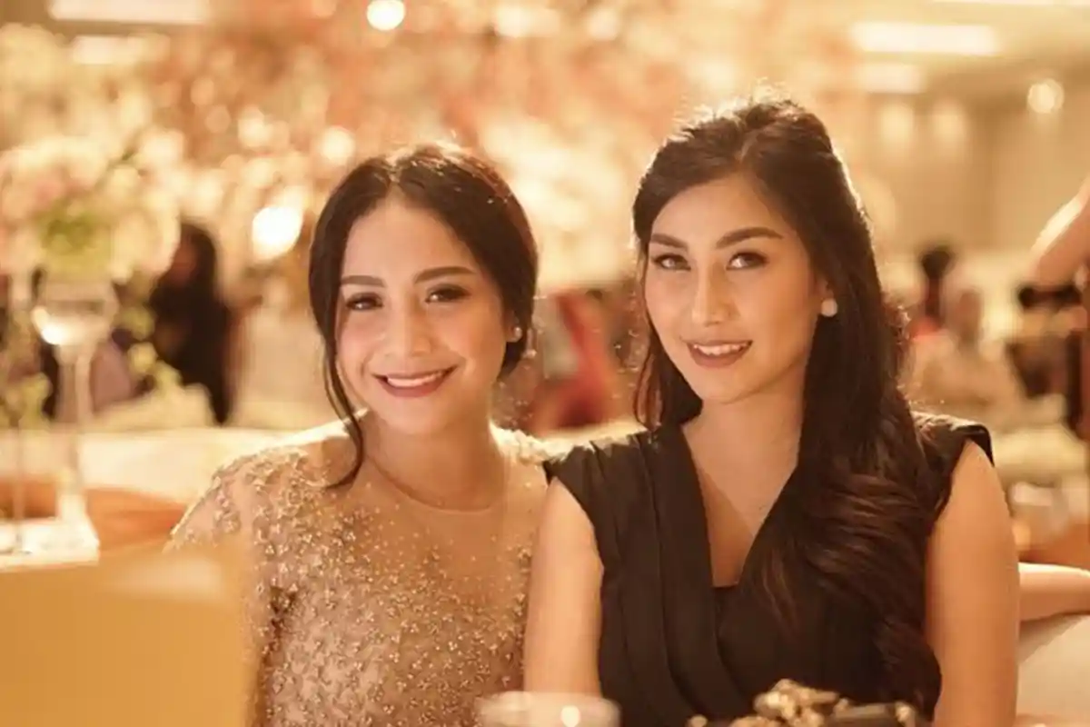 Akun Ini Ungkap Nagita Slavina Pinjem Baju Adik Ipar, Netizen Fokus Lihat Perbedaan Bentuk Badan