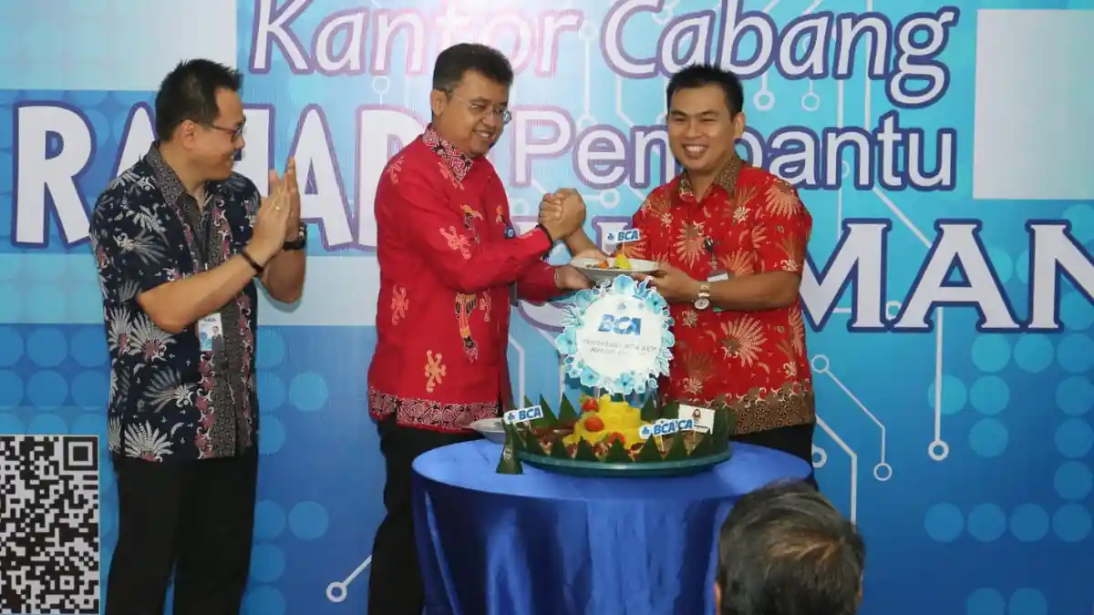 TRIBUNWIKI: Kantor Cabang Pembantu Bank BCA Kini Hadir di Jalan Rahadi Usman