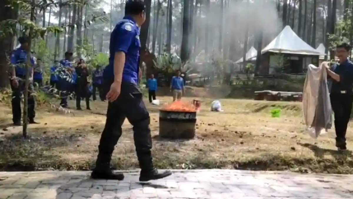 Potensi Kebakaran Hutan di KBB Tinggi, Warga Pun Diberikan Pelatihan Penanganan Dini