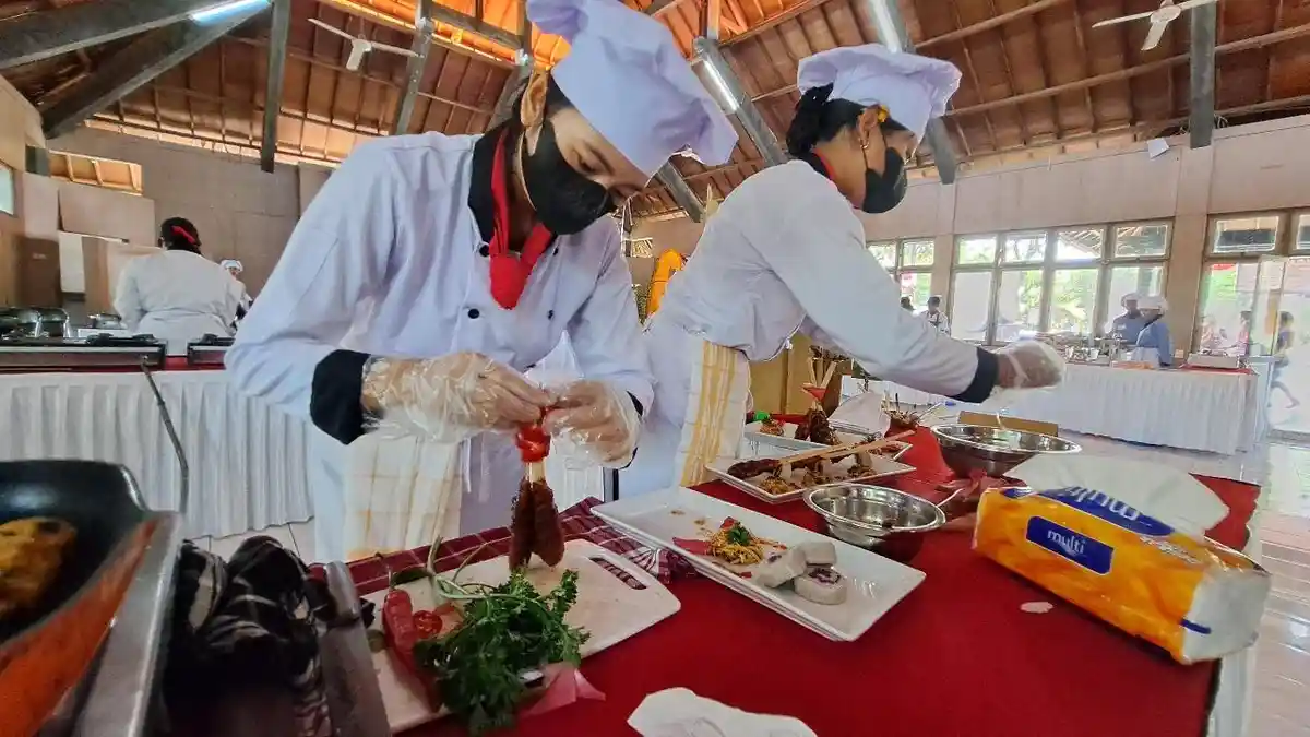Bulan Bung Karno, Siswa SMK Buleleng Bali Sajikan Olahan Tempe Modern dan Mewah