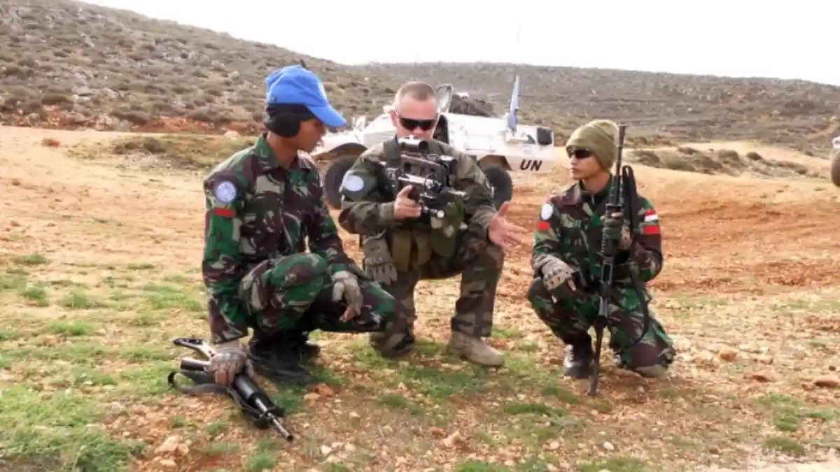 Prajurit Perdamaian TNI dan Tentara Perancis Gelar Latihan Menembak di Lebanon