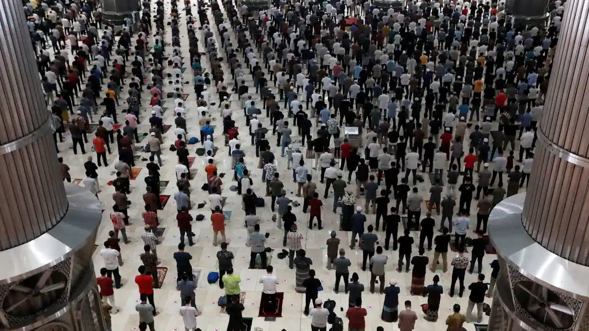 Niat Sholat Jumat Latin Lengkap Beserta Tata Caranya