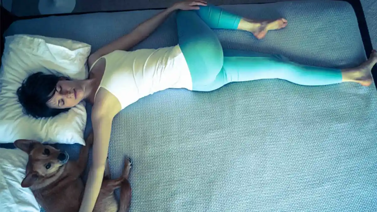 Berikut Pose Yoga yang Bisa Kamu Lakukan Sebelum Tidur, Gampang Banget!