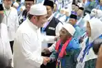 pelepasan-kloter-1-calon-jemaah-haji.jpg