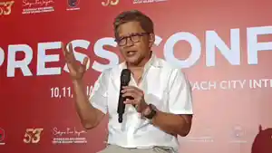 ROCKY-KAGUMI-MEGAWATI-Pengamat-politik-Rocky-Gerung.jpg