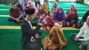 30122019napi-begal-nikahi-pacarnya.jpg