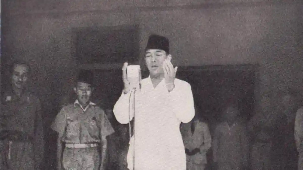 Naskah Teks Proklamasi Kemerdekaan Indonesia Pada Tanggal 17 Agustus 1945, dan Isi Pidato Bung Karno