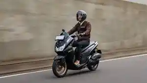 Yamaha-Lexi-LX-155.jpg
