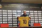 Radja-Nainggolan-saat-diperkenalkan-sebagai-pemain-baru4646433.jpg