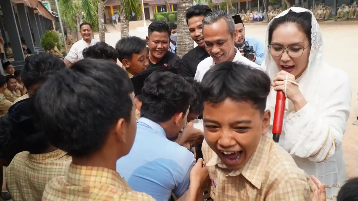 Jelang Hari Pahlawan, Rieke Rilis Versi Baru Lagu Yaa Lal Wathon