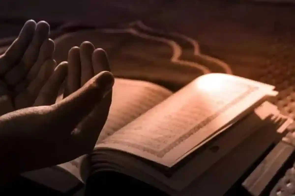 Lafal Ayat Seribu Dinar Lengkap dengan Manfaatnya