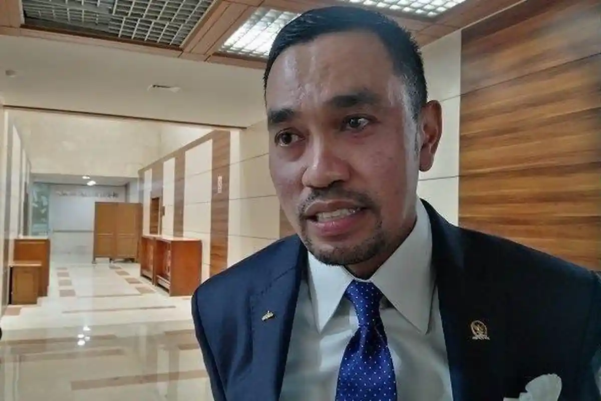 Ahmad Sahroni Bantah Soal Keberadaan 'Black Mamba' di Rumahnya: Ini Serangan Sistematis