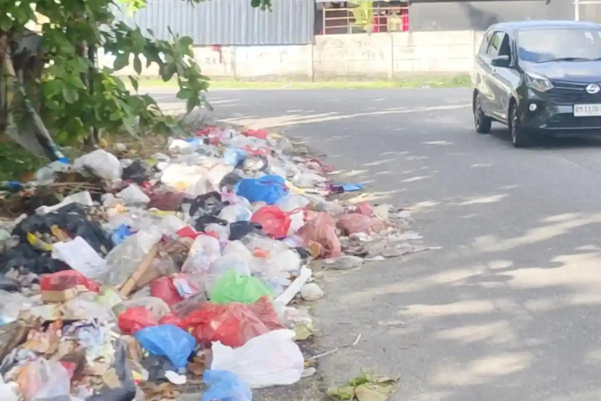 Tumpukan Sampah Berhari-hari, DPRD Pekanbaru: Pemko Harus Bertanggung Jawab