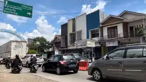 20260319-_-Lalu-Lintas-di-Simpang-Tiga-Sampang-Cilacap.jpg