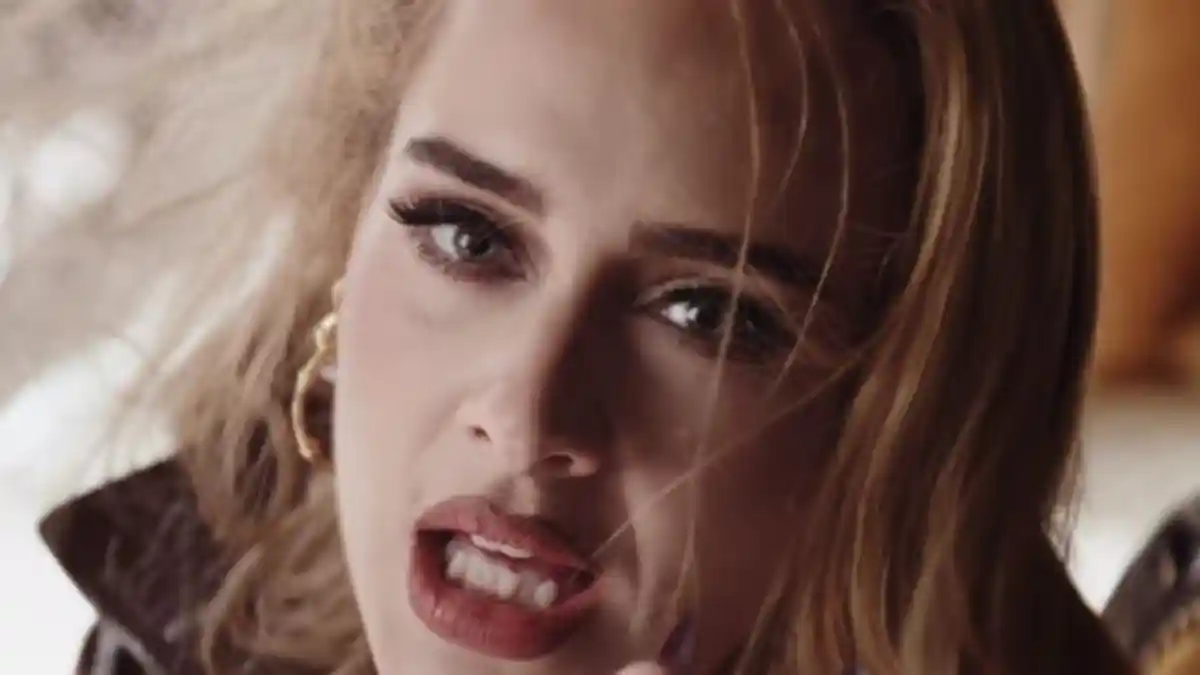 Chord Lagu Easy On Me - Adele: I Had No Time to Choose What I Chose to Do, So Go Easy on Me