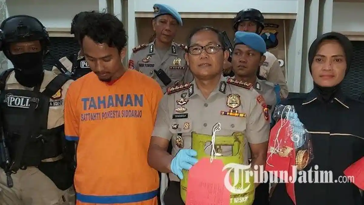 Menantu Bunuh Mertuanya Sendiri Secara Sadis, Menusuk Pake Gunting hingga Memukulkan Tabung Gas