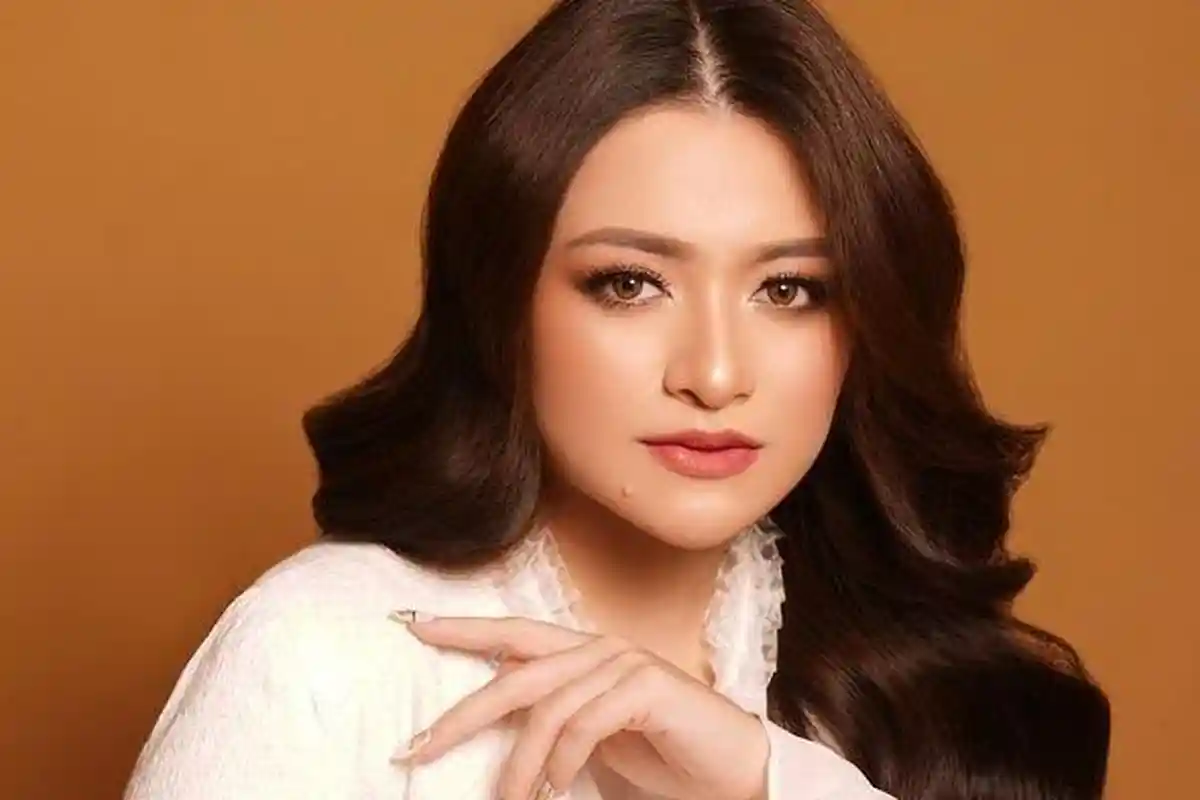 Nathalie Holscher Lepas Hijab,Sule Puji Sang Mantan Makin Cantik,J anda 1 Anak Didekati Pria Lain