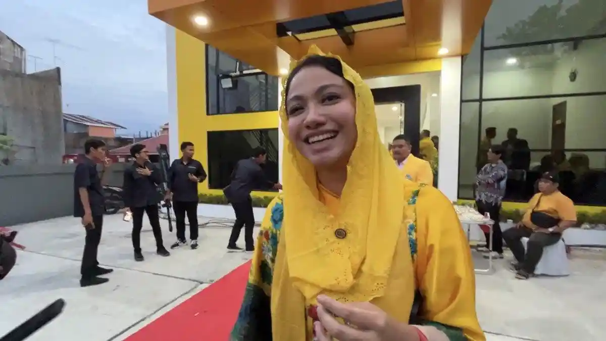 Masih Ada yang Meragukan Dirinya, Annisa Suci Siap Buktikan Diri Sebagai Bupati Dharmasraya