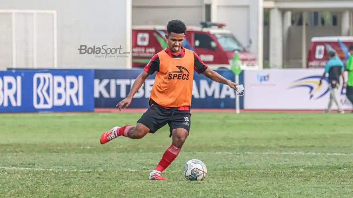 BREAKING NEWS: Persib Bandung Resmi Datangkan Pengganti Ardi Idrus, Siapa Dia?