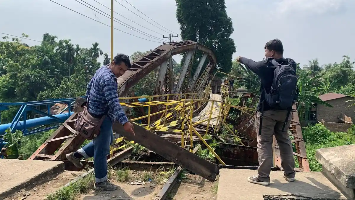 Jembatan Penghubung 3 Kecamatan yang Ambruk Ternyata Bekas Jalur Kereta Api Jaman Belanda