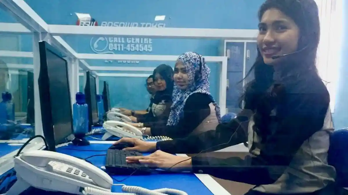 Pesan Bosowa Taksi Juga Dapat Dilakukan di 08114454545