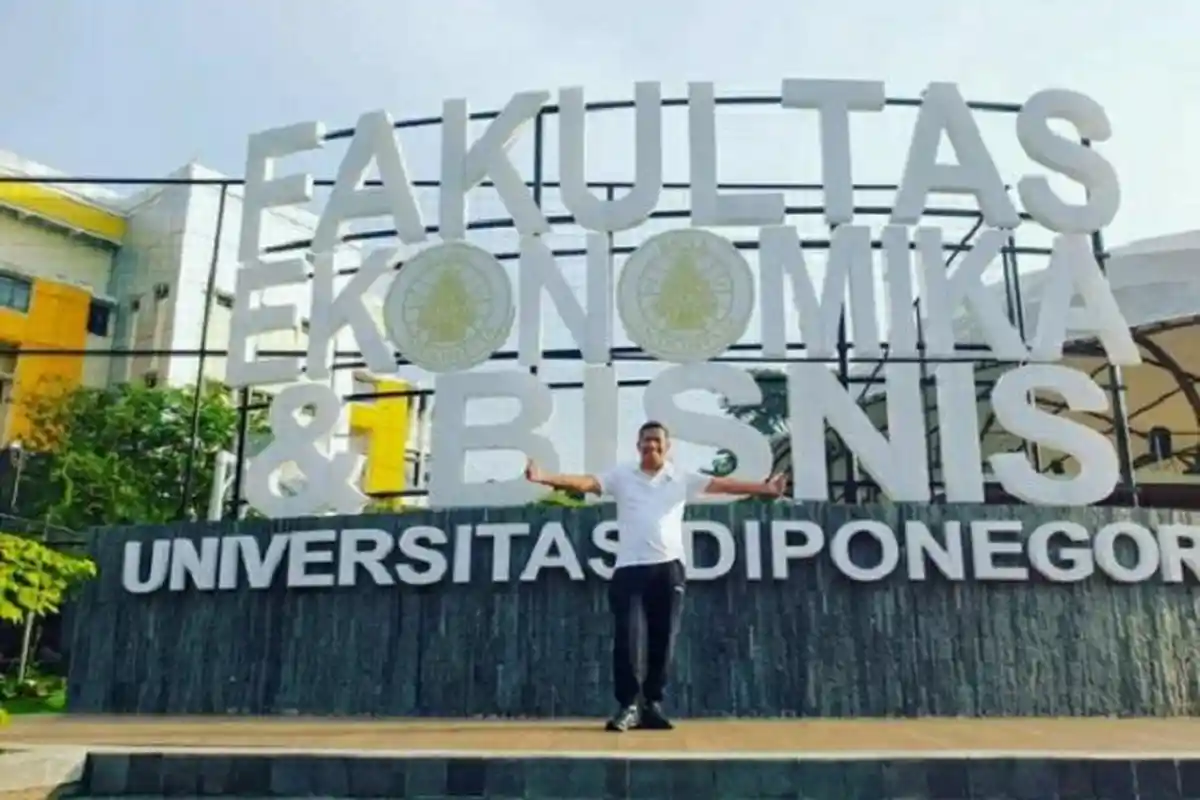 FEB Undip Raih Predikat Sekolah Bisnis Terbaik 2 di Indonesia Versi Edurank 2023