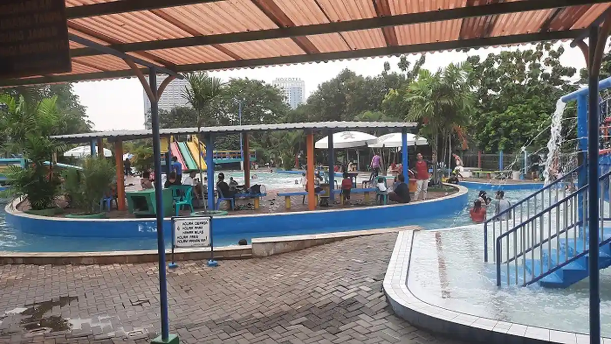 Tercebur di Kolam Renang Dewasa, Bocah 7 Tahun Tewas Tenggelam