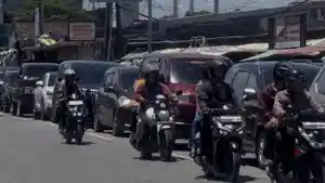 arus-libur-lebaran-anyer.jpg