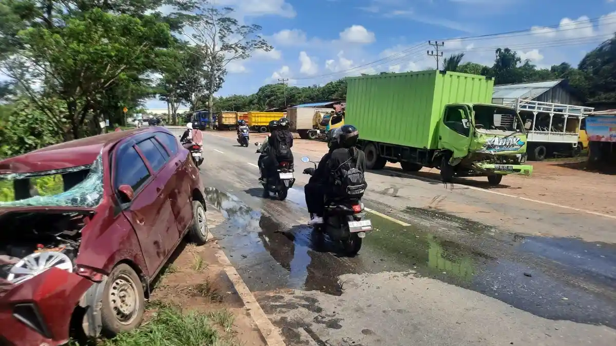 Tabrakan Maut di Jalan Trans Kalimantan, Satu Orang Meninggal Dunia