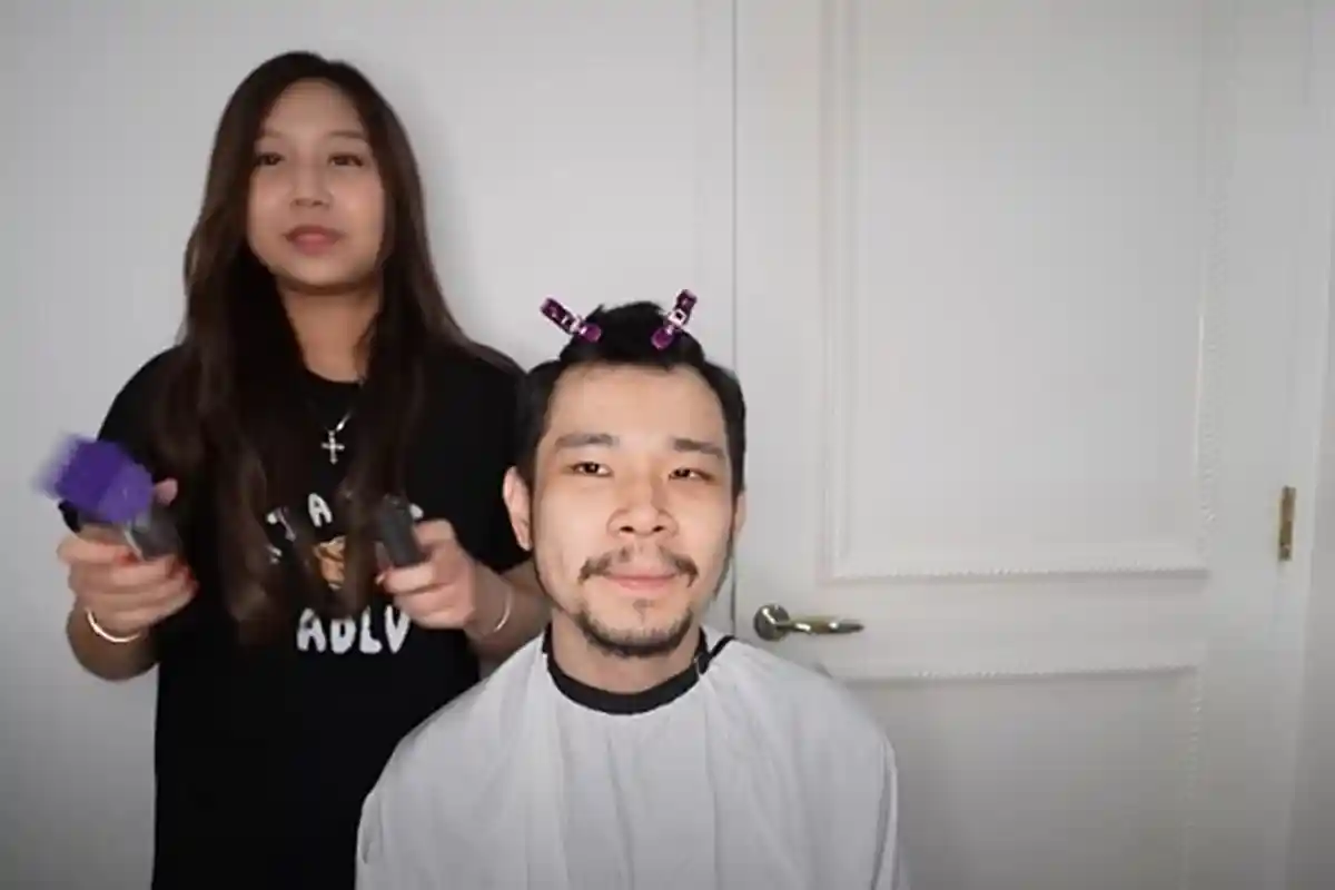 Rambutnya Dipotong Sisca Kohl, Jess No Limit Semangat Tapi Ekspresi Wajah Datarnya Curi Perhatian